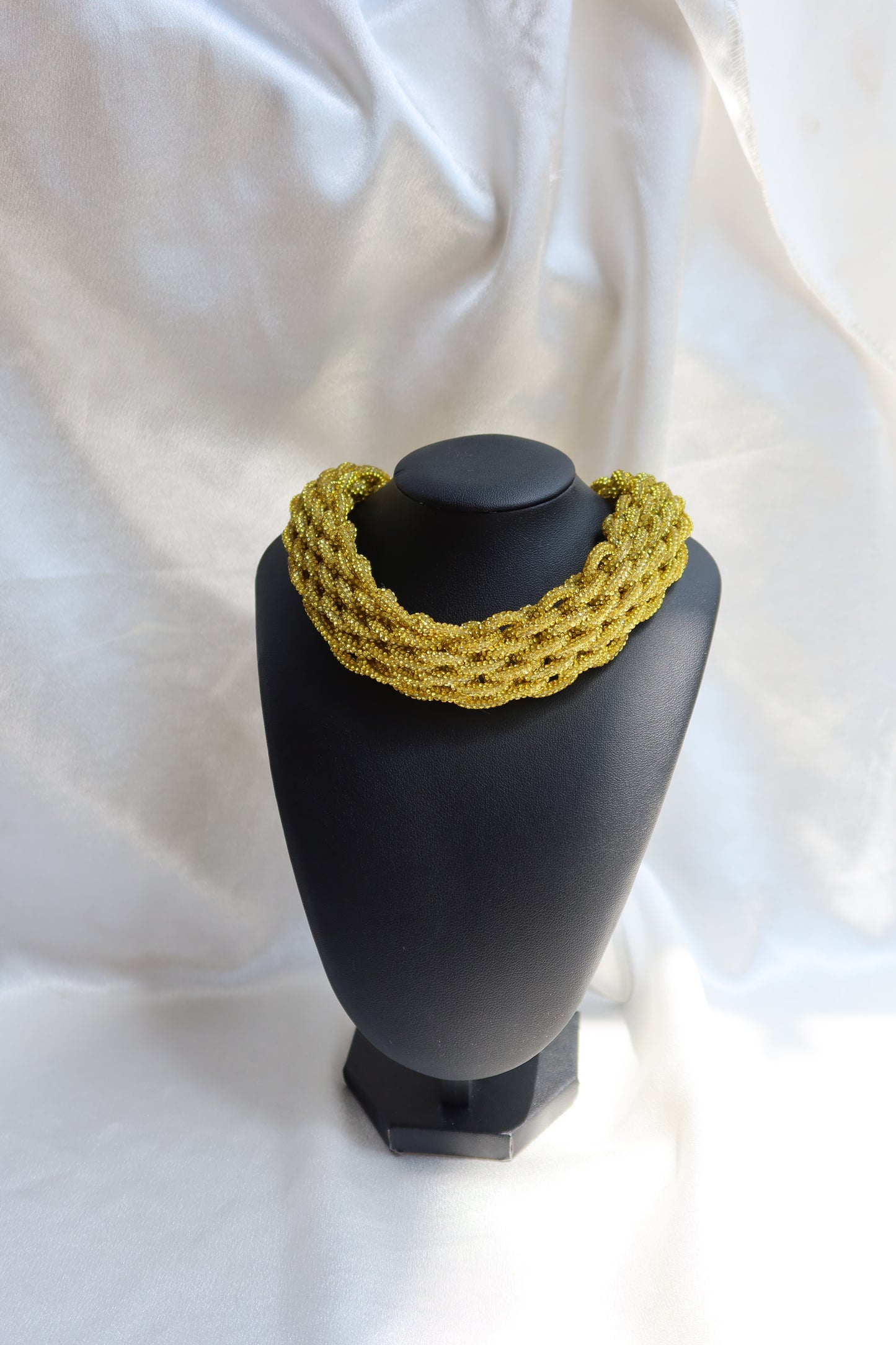 Afrodite Choker